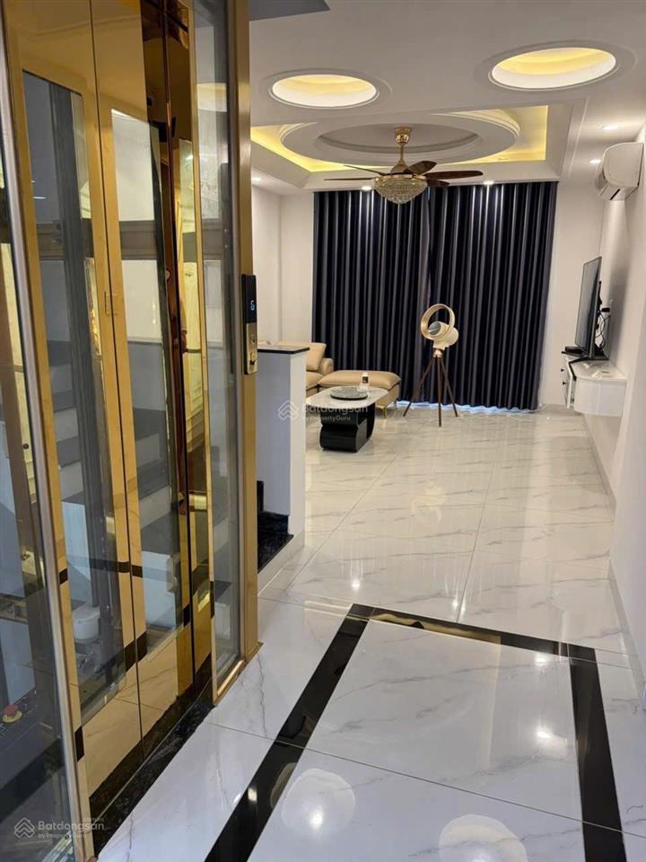 Nhà mới full nội thất có thang máy 6 tầng 80m2, đường số lâm văn bền 47tr