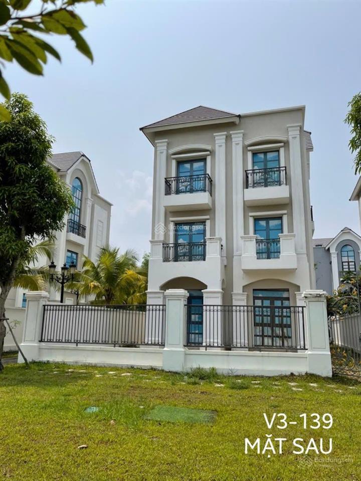 Đại hạ giá 7 tỷ bán gấp biệt thự đơn lập view sông v3 vinhomes grand park q9