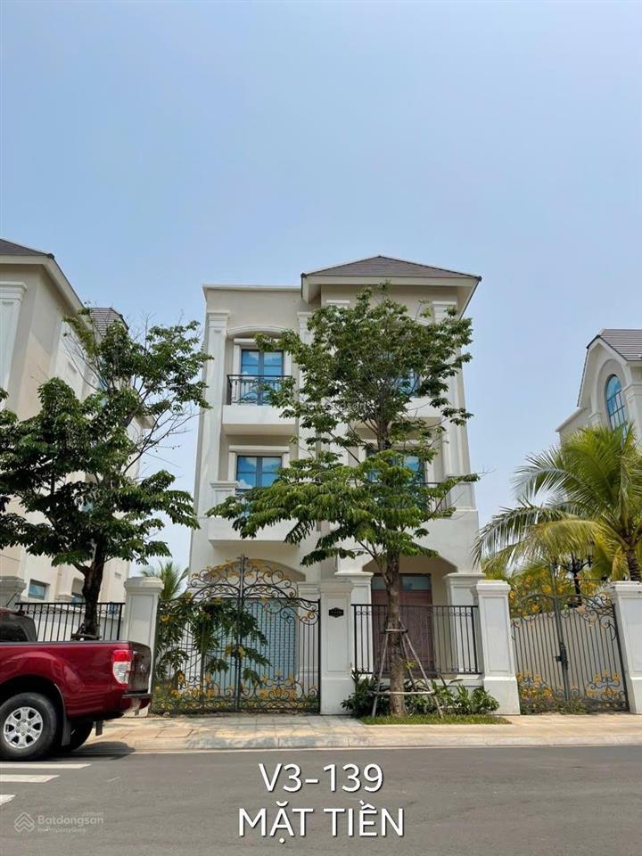 Đại hạ giá 7 tỷ bán gấp biệt thự đơn lập view sông v3 vinhomes grand park q9