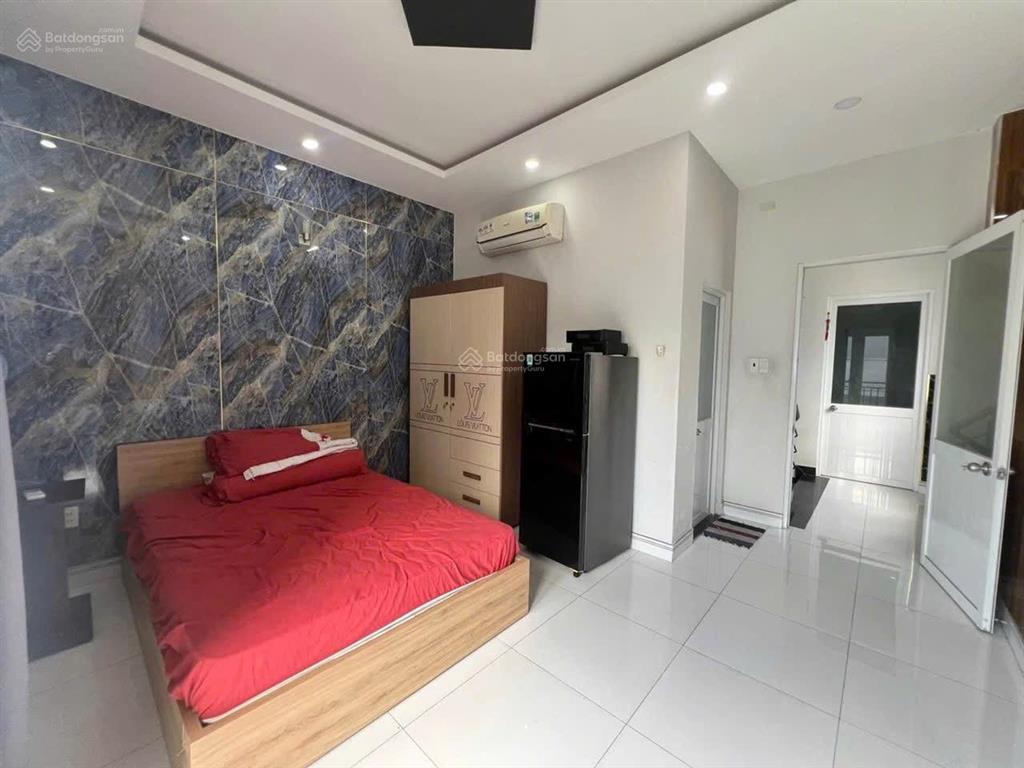 5.x tỉ nhà 55m2, hẻm 6m ôtô, lý phục man q7
