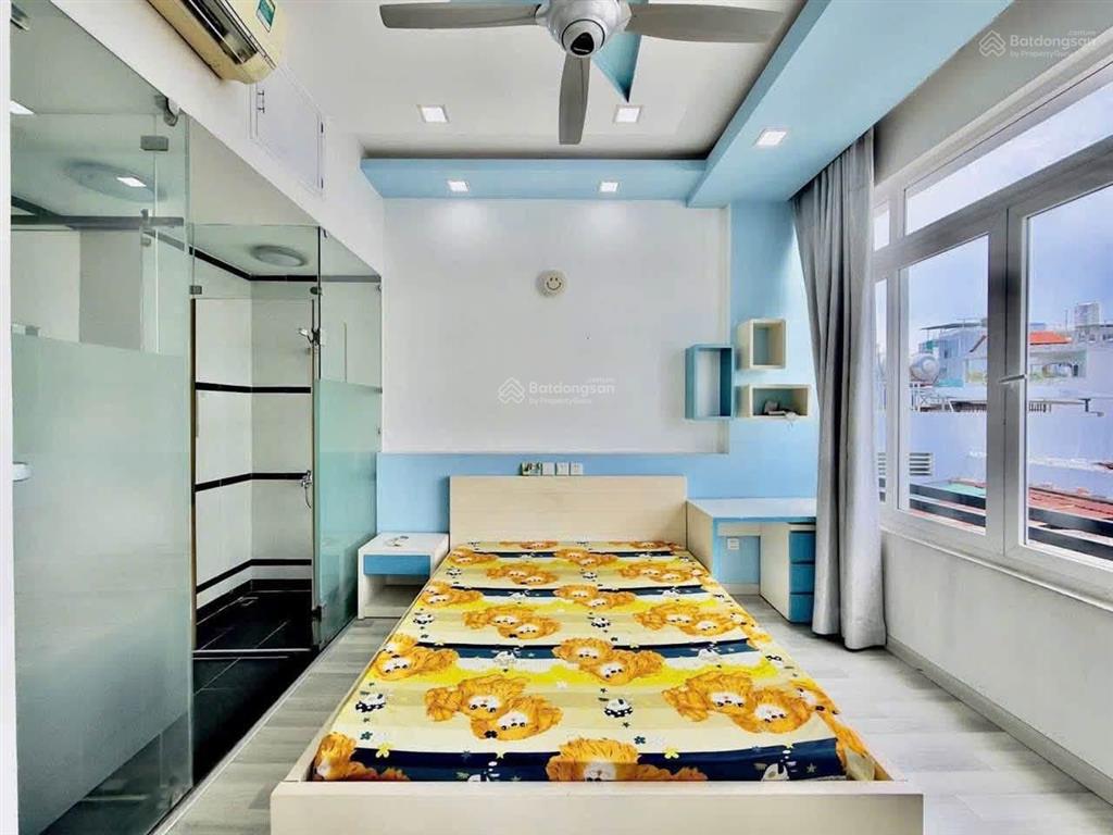 5.x tỷ nhà 4 tầng lý phục man, hẻm thông xe tải, chủ gấp bán