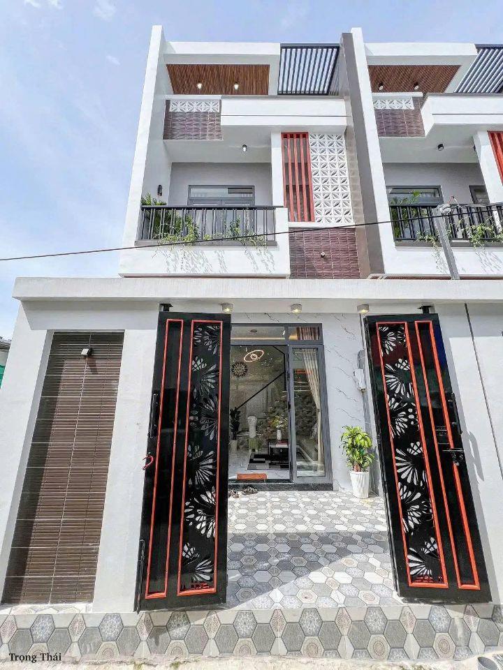 Chủ định cư nước ngoài - cần bán nhanh nhà phố bình dương 120m2 chỉ 2tỷ