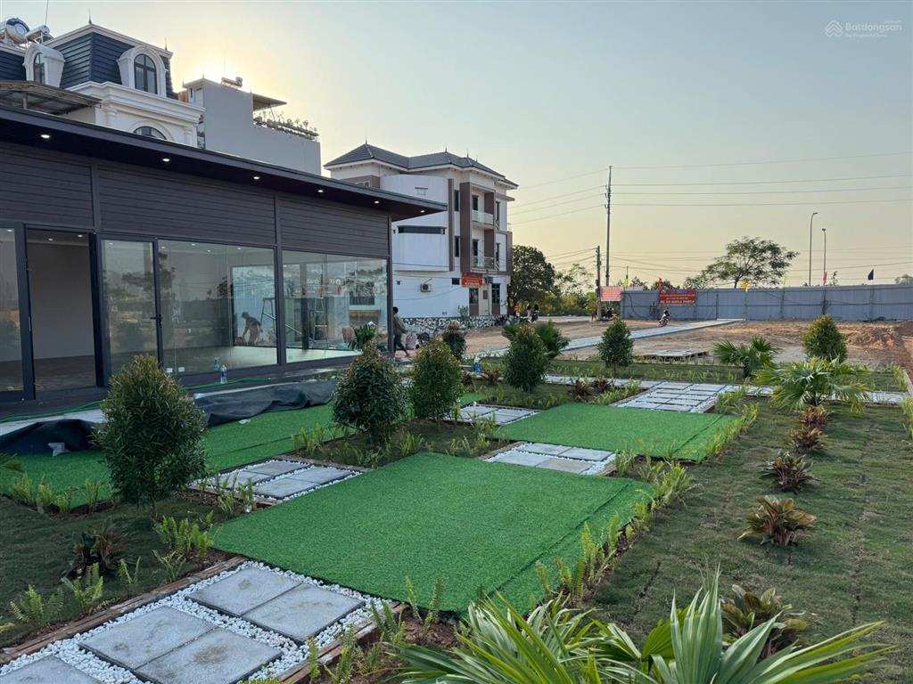 Sở hữu căn liền kề phía tây hà nội  cách nội thành chỉ 30 phút đi xe/ sổ đỏ nhà 5 tầng, ck 12%