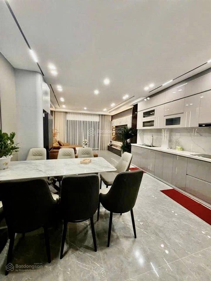 Tôi cần bán gấp căn hộ 2 phòng ngủ 77m2 full nội thất tâm huyết chỉ hơn 6 tỷ tòa le grand jardin