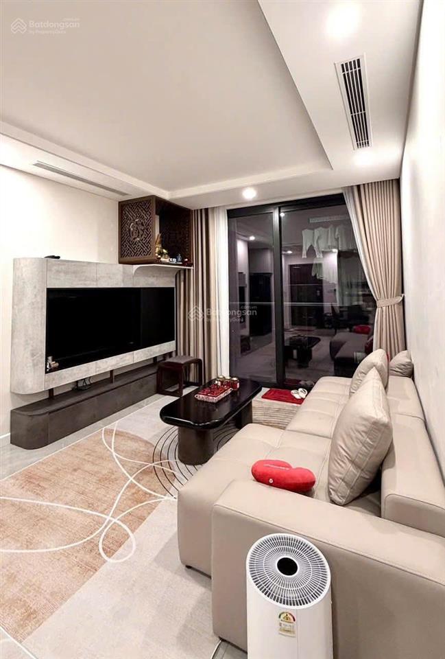 Tôi cần bán gấp căn hộ 2 phòng ngủ 77m2 full nội thất tâm huyết chỉ hơn 6 tỷ tòa le grand jardin