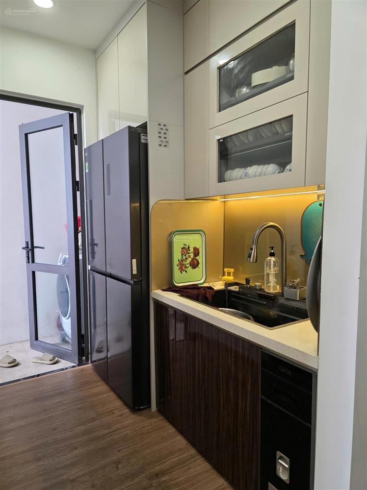 Tôi cần bán căn hộ 3 phòng ngủ 85m2 tòa le grand jardin sài đồng, nhà đẹp full nội thất tòa l2