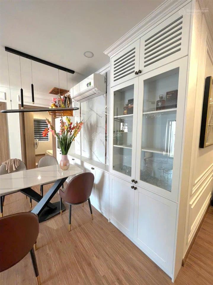 Chính chủ bán gấp căn 3 ngủ góc 97m2 tầng 9 chung cư le jardin sài đồng nhà mới tinh