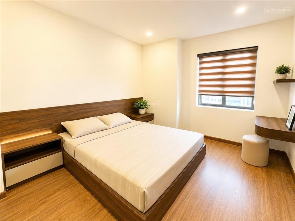 Chính chủ bán căn hộ góc 3pn 97m2 full đồ đẹp ban công đông nam giá 6,6 tỷ