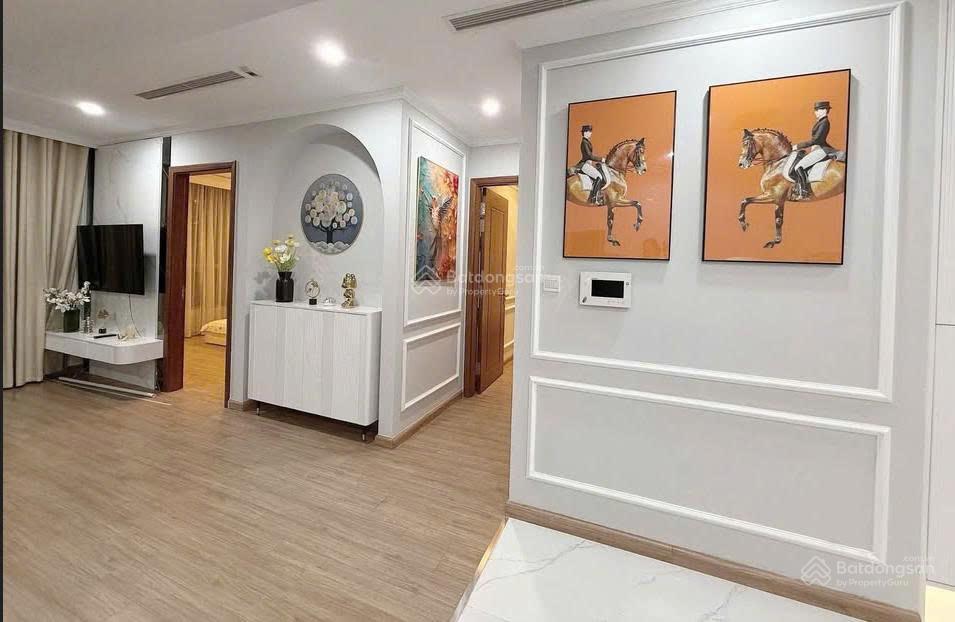 Chính chủ bán căn góc 99m 3 ngủ tầng trung view đẹp hướng mát