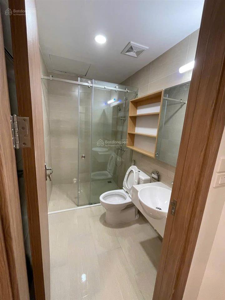 Gia đình cần bán gấp căn 2pn+1 84m2 tòa g view thoáng mát chỉ 5,7 tỷ