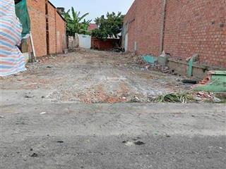 Chính chủ ngộp bán lô đất 149m2 (6m x 24m) giá 850 triệu gần ngay coopmart củ chi, sổ hồng riêng