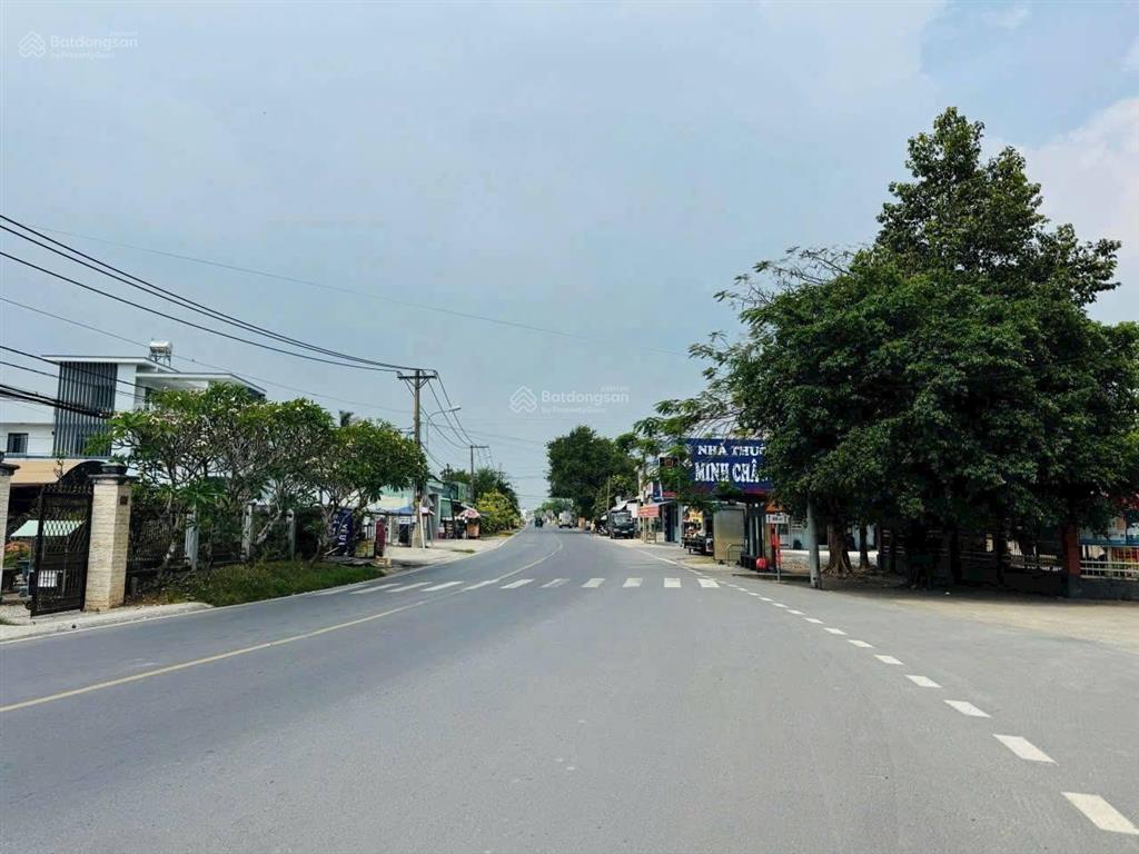 Bán gấp lô đất 180m2 ở đ.nguyễn thị rành thị trấn củ chi gần cầu vượt , giá 1 tỷ , đất thổ cư