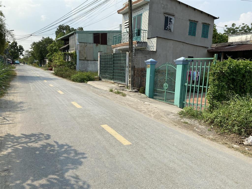 Chủ ngộp nên bán nhà 700 triệu (dt 147m2, ngang 6m) gần chợ phước thạnh, ngay tl7