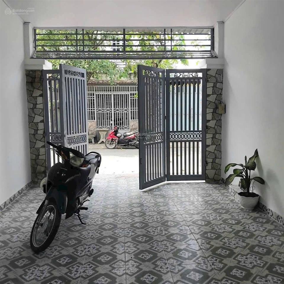 Nhà củ chi  giá 850 triệu  dt 162 m2  gần cầu vượt củ chi  pháp lý rõ ràng