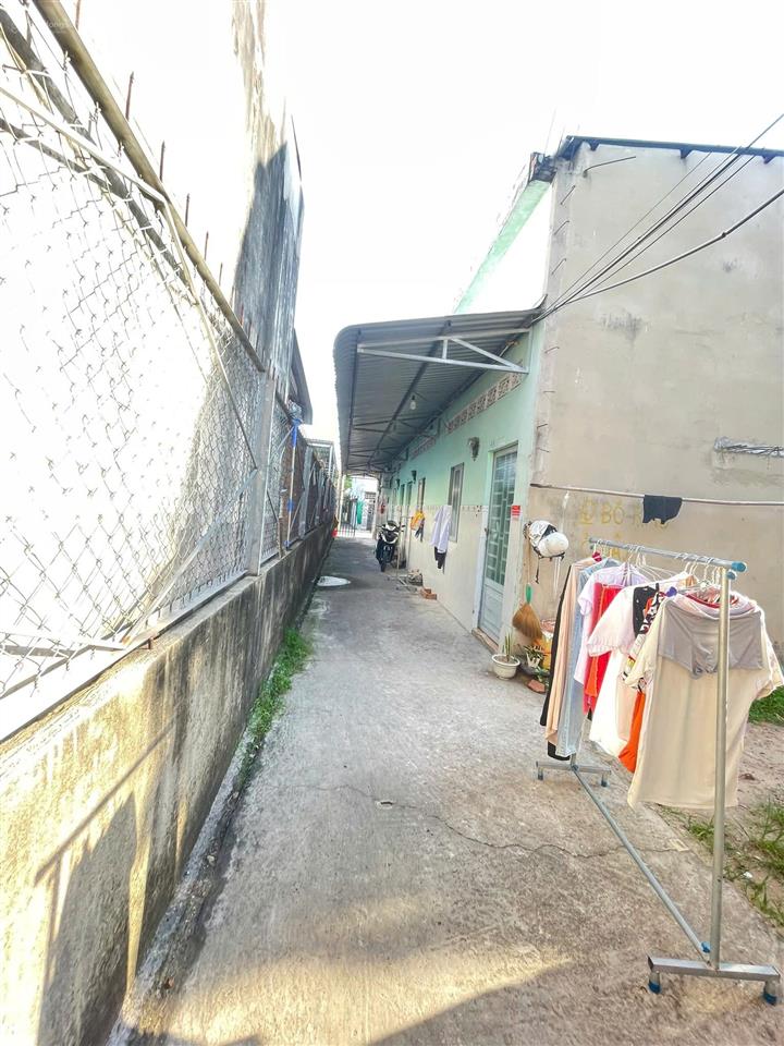 Cần bán dãy trọ 1tỷ1 (190m2) cho thuê 6 phòng thu nhập 10tr/tháng gần kcn tây bắc