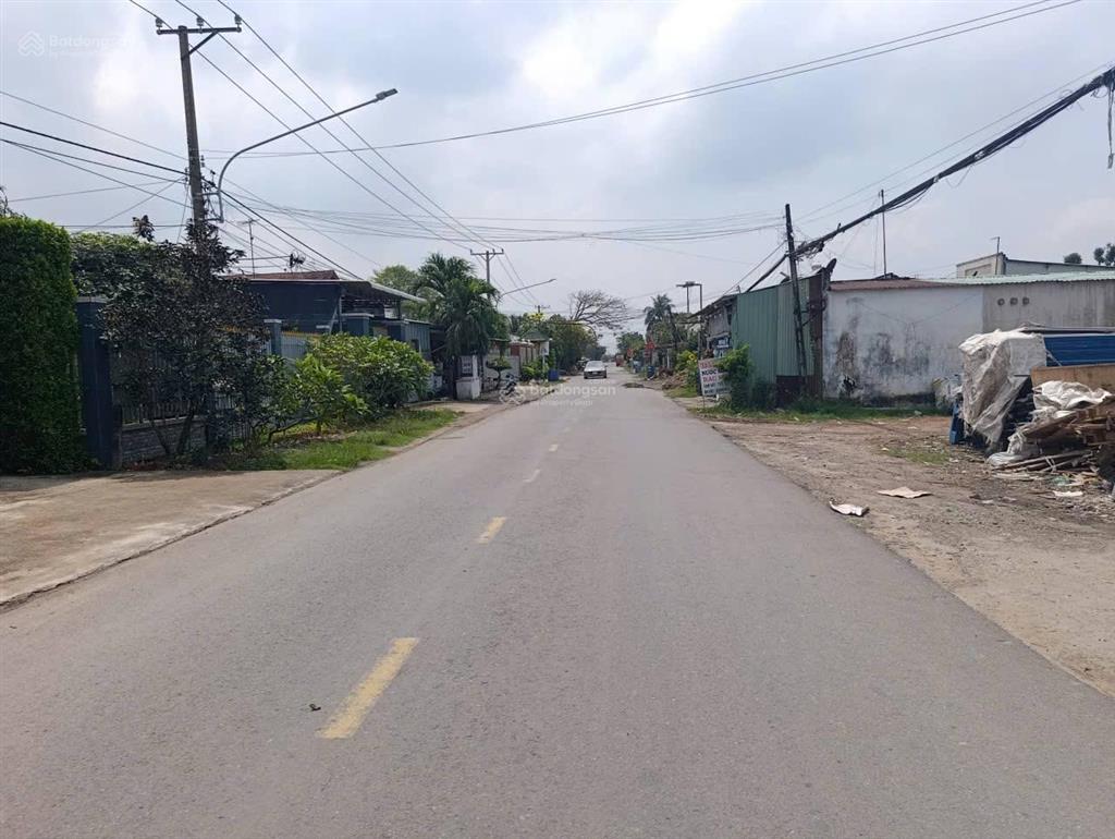 Đất thổ 126m2 (giá 500 triệu) ở đ.nguyễn du xã an tịnh trảng bàng tây ninh, sổ hồng riêng
