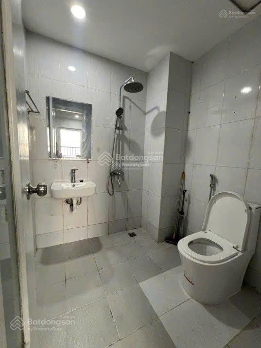 Bán căn hộ 46m2  1pn, full nội thất tại hh3b kđt linh đàm, hoàng mai, hà nội, giá chỉ 2.xxtỷ