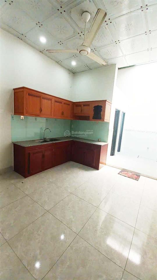 Nhà cấp 4 ngã tư vũng tàu, 80m2 thổ cư, hẻm ô tô, giá 2,5 tỷ