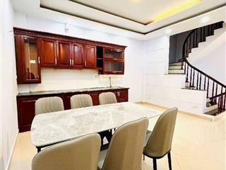 Bích hồng 0906 251 *** chính chủ gửi bán nhà đê la thành dt 36m2 5 tầng mt4,3m. giá 10,6 tỷ