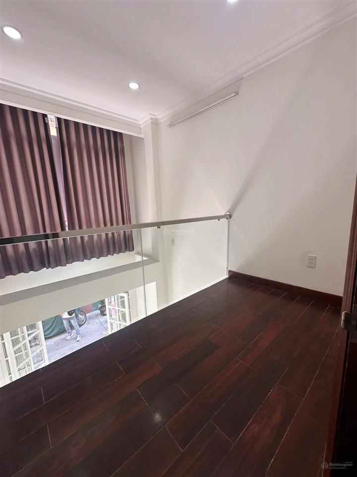 Trung tâm quận 5  nhà 2 mt hẻm 5 tầng nguyễn văn cừ  sát quận 1  chỉ 7.25 tỷ