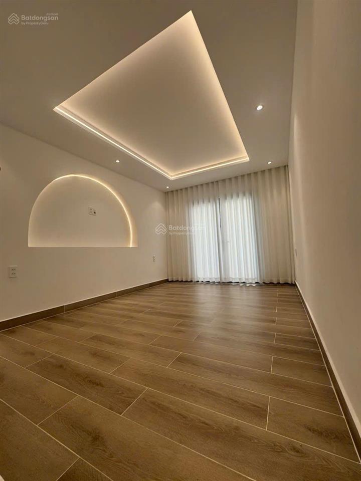 Chỉ 9,6 tỷ bạn có thể sở hữu ngay nhà trung tâm quận 3, cách mặt tiền chỉ 10m