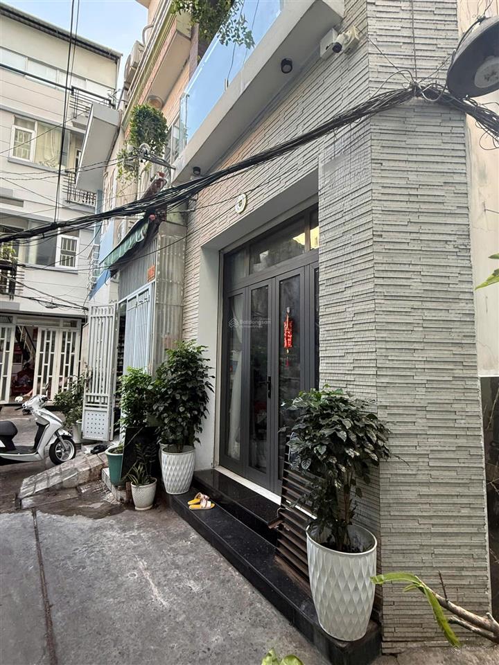 *** bán nhà căn góc 4 tầng  trần bình trọng , quận 5  nở hậu dài 9m  chỉ 6,3 tỷ***