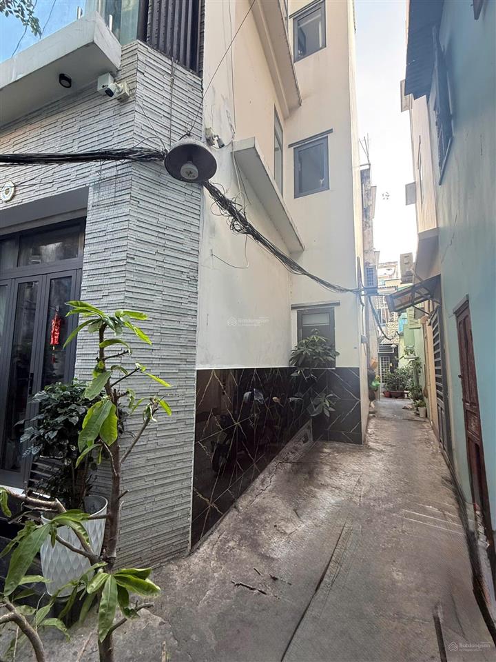 *** bán nhà căn góc 4 tầng  trần bình trọng , quận 5  nở hậu dài 9m  chỉ 6,3 tỷ***