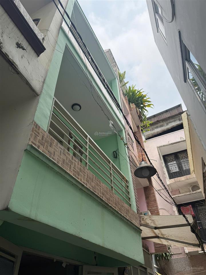 *** quận 3 bán nhà 3 tầng võ văn tần gần mặt tiền, sát quận 1  chỉ 7.5 tỷ ***
