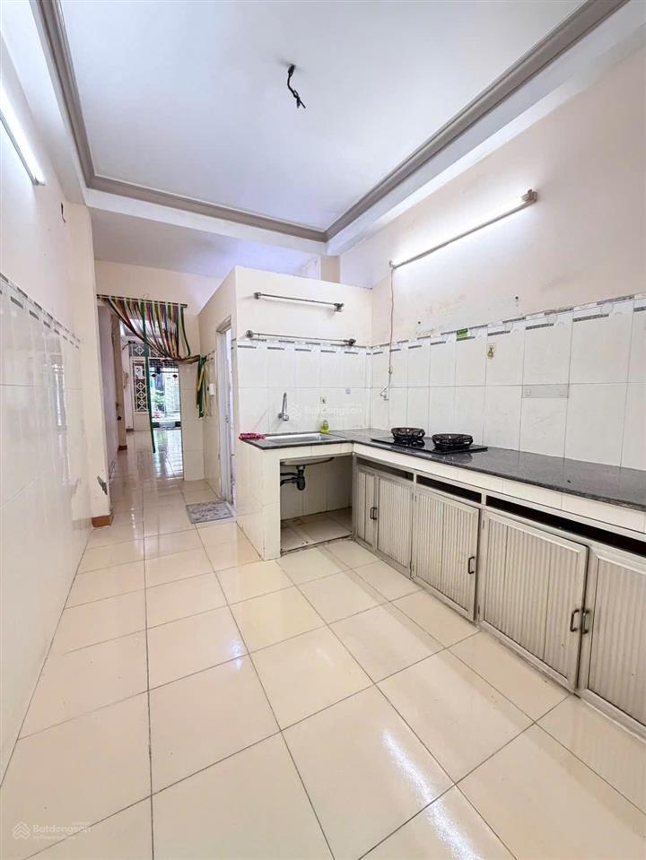 Căn hiếm  nhà 2 tầng tám danh, quận 8  dài 25 m2  hxh thông sẵn dòng tiền thuê  chỉ 6.28 tỷ