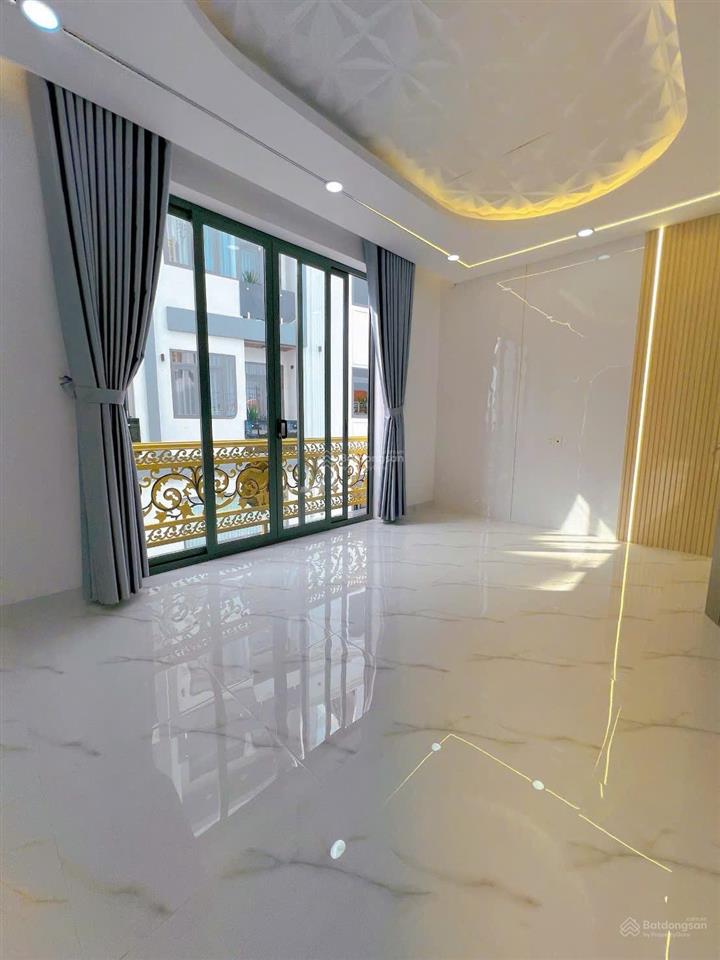 *** bán nhà 5 tầng xây mới 100%  gara ô tô  khu phân lô đồng bộ  nhỉnh 7 tỷ***