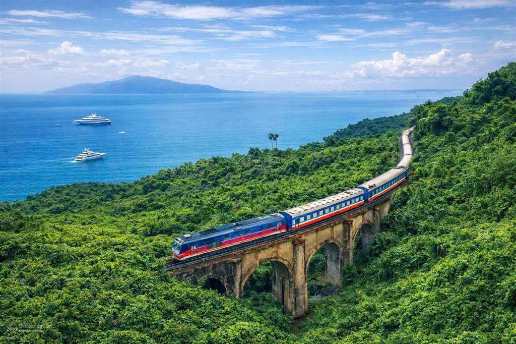 Biệt thự view biển |273,7m2 |giá 14,9 tỷ biển giá hời phân khu vịnh mây vinhomes hải vân bay