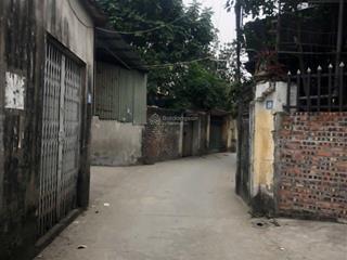 Bán một thửa đất tặng 2 căn nhà xây mới