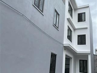 BÁN NHÀ ĐỘC LẬP 3 TẦNG NAM HẢI – CÓ SÂN CỔNG – GIÁ 2,7 TỶ