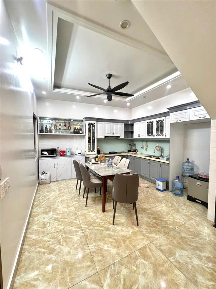 BÁN NHÀ LÔ GÓC 4 TẦNG KHU NAM PHÁP, HẢI PHÒNG  2 MẶT THOÁNG, Ô TÔ ĐỖ CỬA