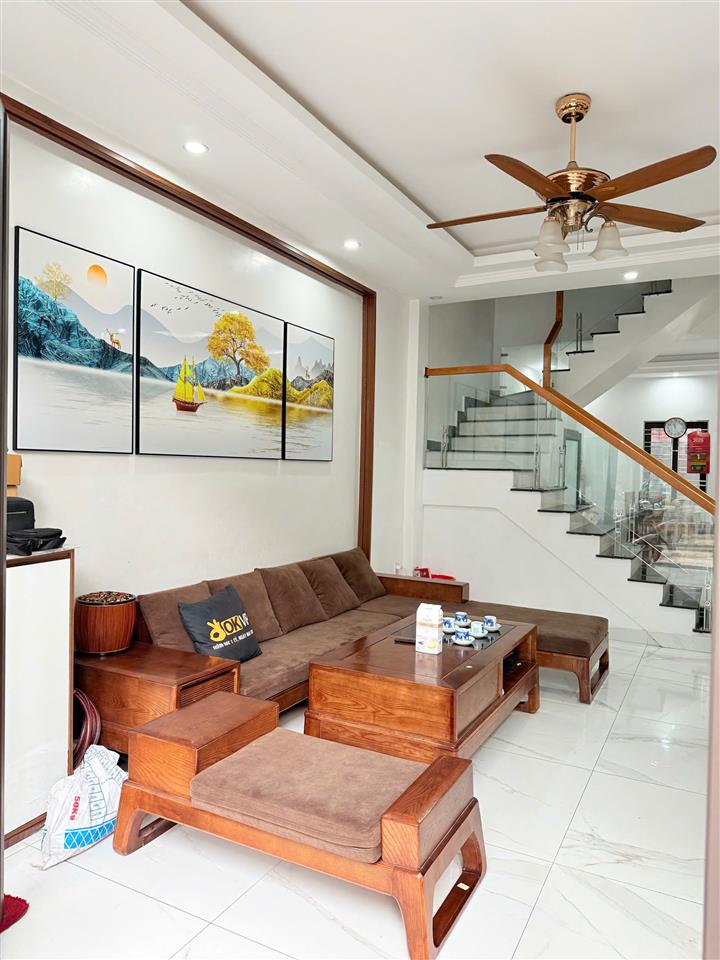BÁN NHÀ 4 TẦNG PHƯƠNG LƯU, HẢI AN, HẢI PHÒNG  GẦN MẶT ĐƯỜNG, Ô TÔ NHỎ ĐỖ CỬA