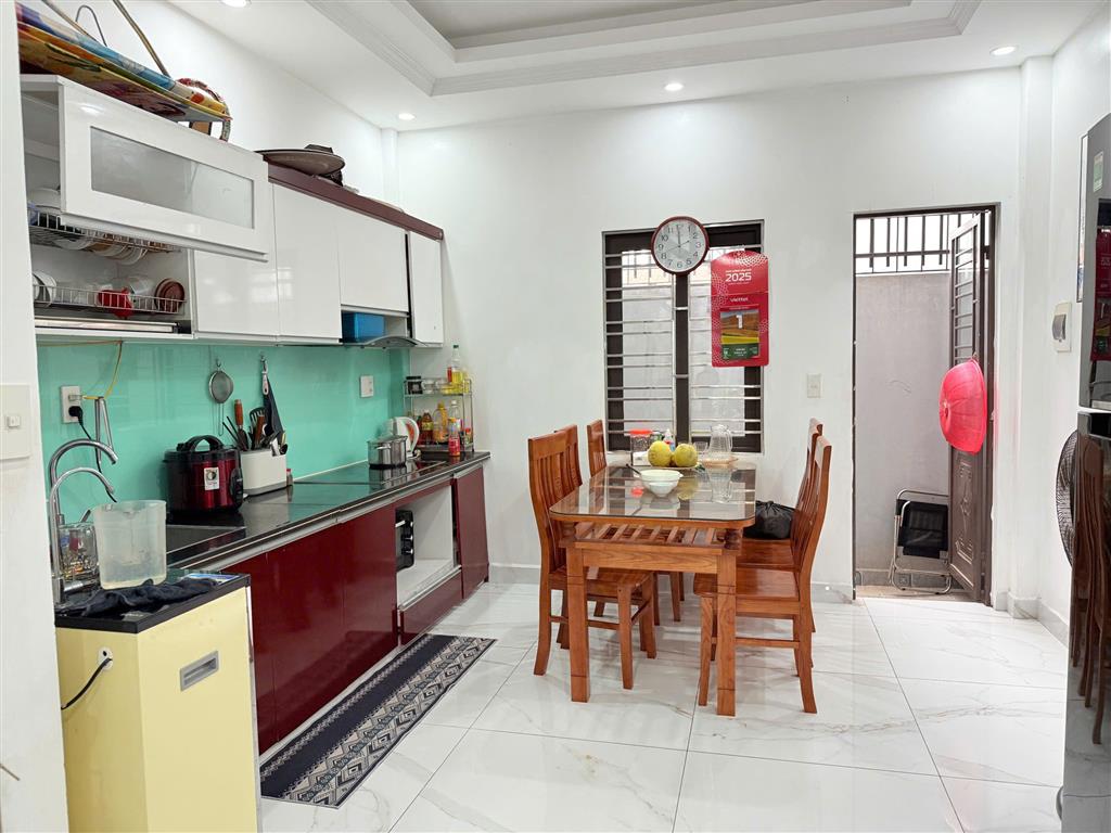 BÁN NHÀ 4 TẦNG PHƯƠNG LƯU, HẢI AN, HẢI PHÒNG  GẦN MẶT ĐƯỜNG, Ô TÔ NHỎ ĐỖ CỬA