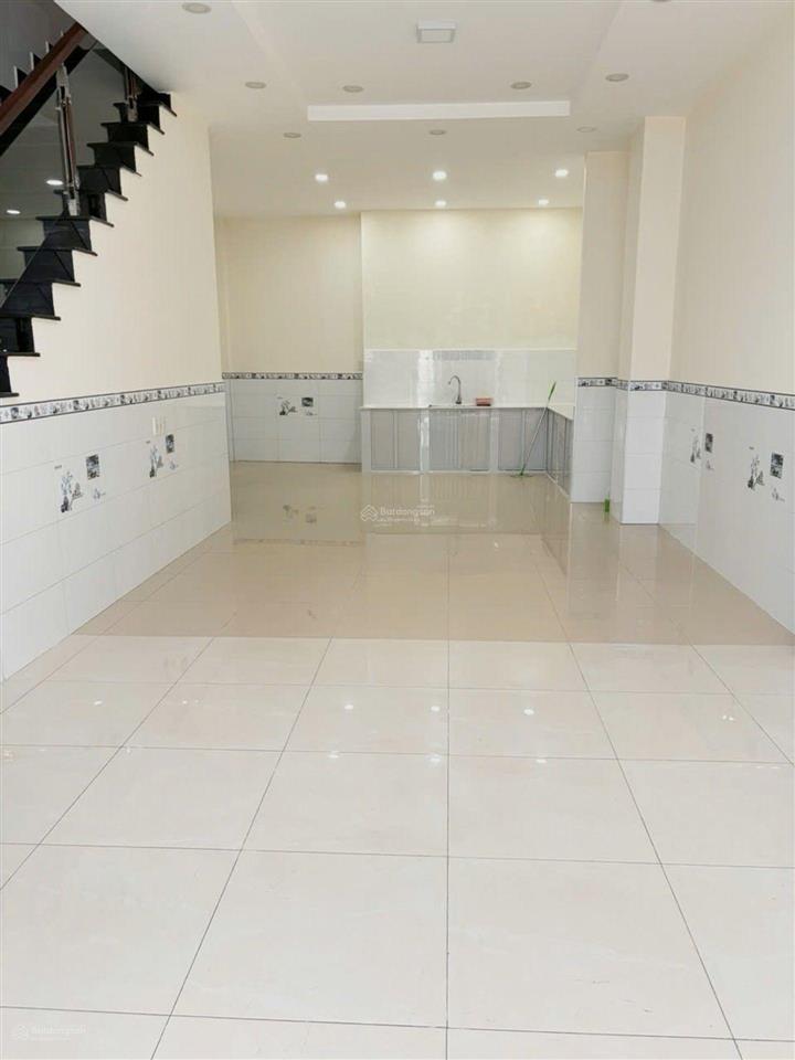 Nhà đẹp 3 tầng  đường ô tô  gần mt quốc lộ 13  nhà khu hàng xóm vạn phúc city ngang 5.2m