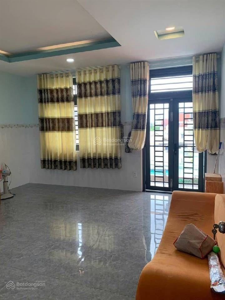 Mặt tiền kinh doanh đa ngành, lô góc 2 mặt tiền đường 20m, dòng tiền 30tr/tháng