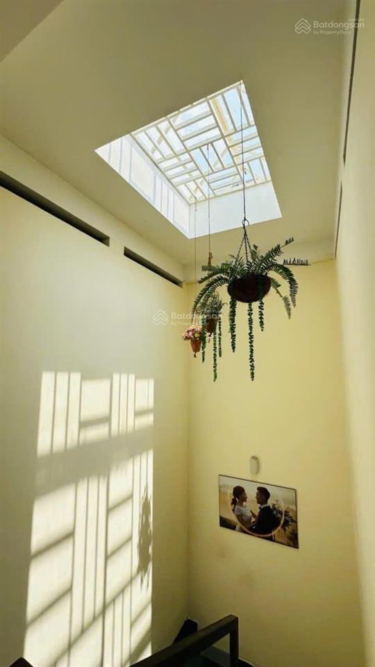 Giá tốt bất ngờ! nhà sát phạm văn đồng, thủ đức 54m2,3 tầng ô tô tải  3 tầng  ở + kinh doanh
