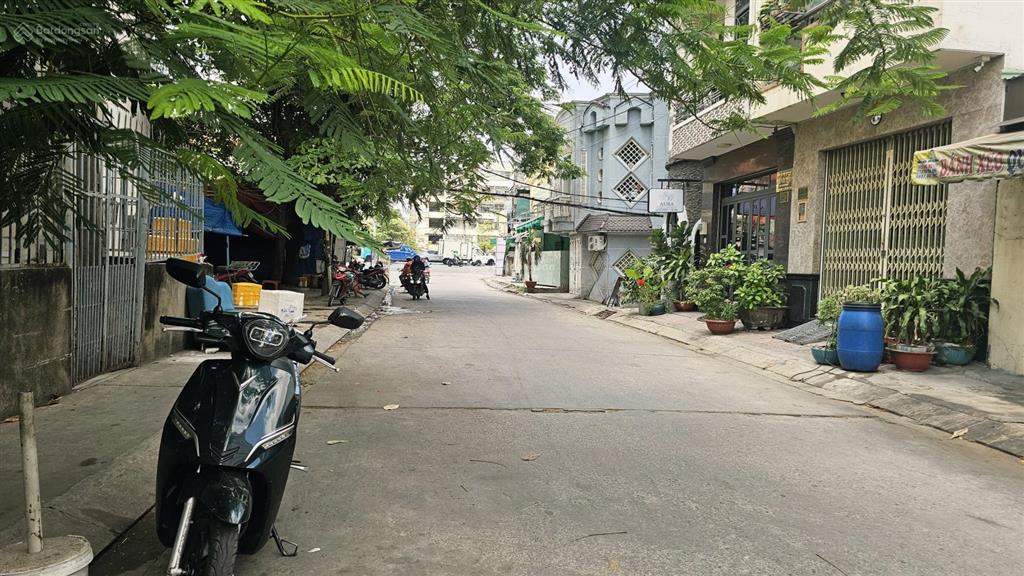 Nhà khu thành ủy đường số 17 hiệp bình chánh gần gigamall hẻm 8m có dòng tiền