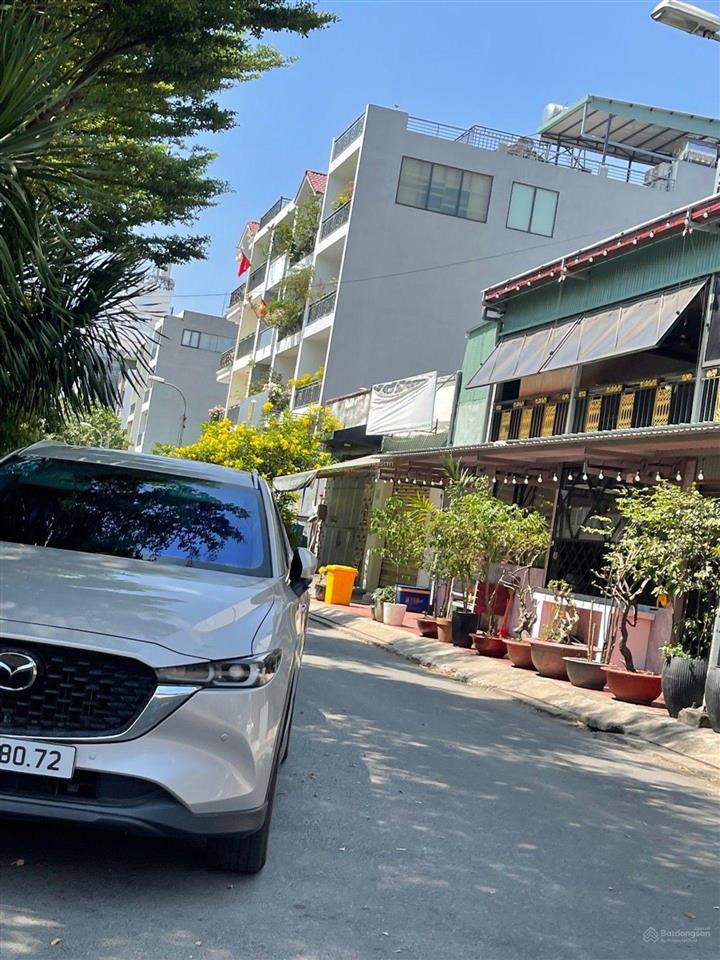 Nhà 5 tầng hầm xe đường 8m có vỉa hè khu an phú quận 2