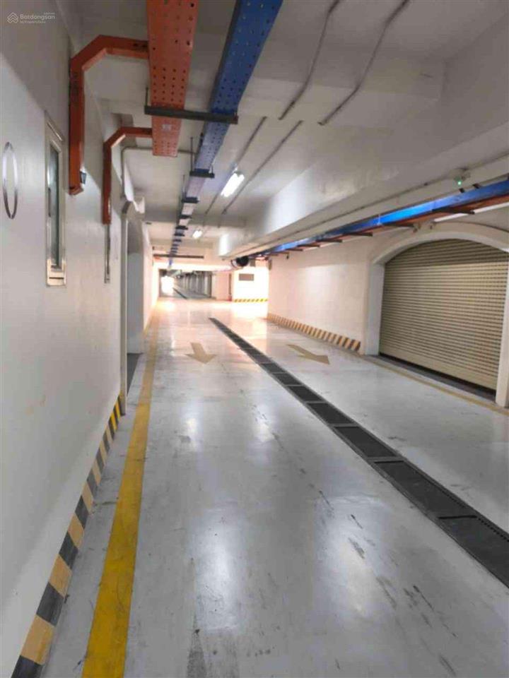Phố đi bộ royal  bề ngang 7x20m, view đẹp khu, đường 20m. cho thuê dòng tiền