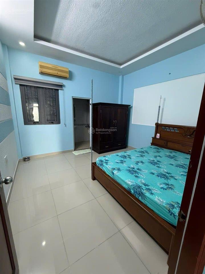 Nhà đẹp đối diện kdt vạn phúc, hxh quay đầu, 1 trệt 2 lầu hoàn công, tiện di chuyển mọi nẻo đường