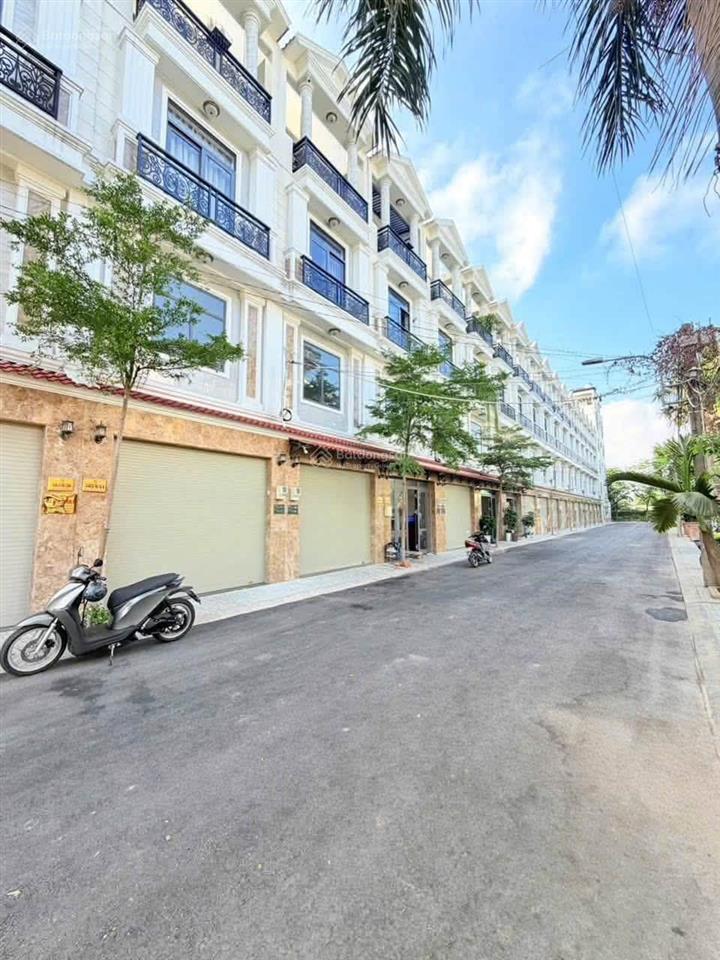 Nhà mới đẹp gần gigamall khu phân lô hẻm xe hơi 6m ô tô ngủ trong nhà