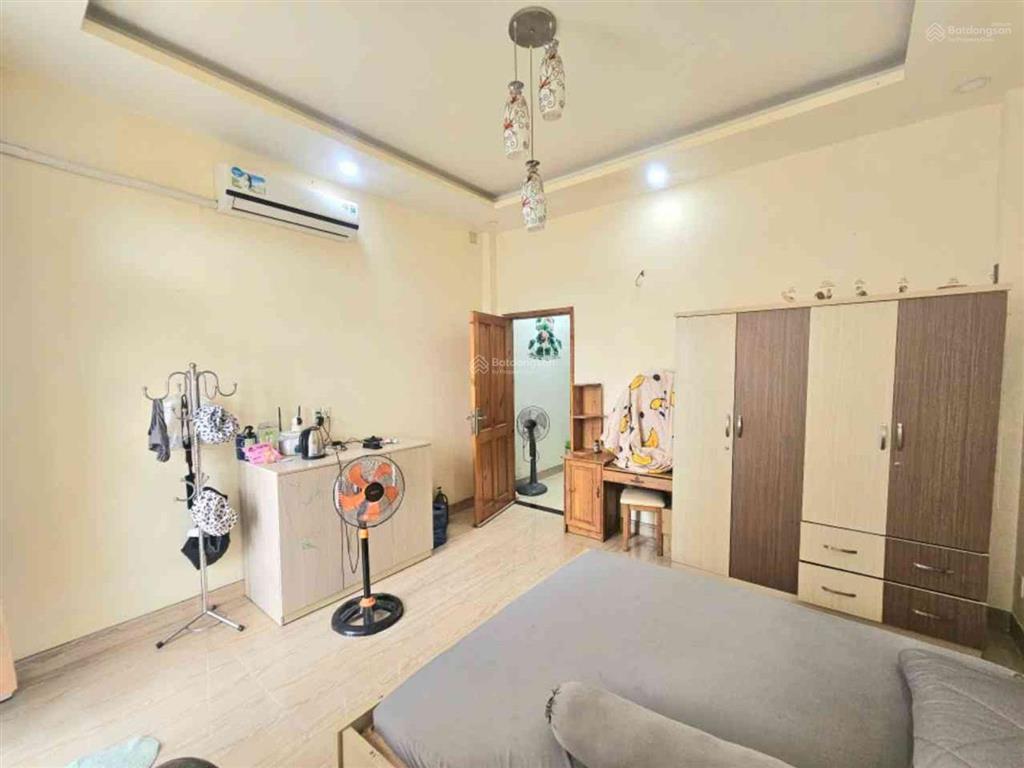 Nhà đường số 2 phường hiệp bình 4x20m, kết cấu 1 trệt 2 lầu 5pn, 3wc
