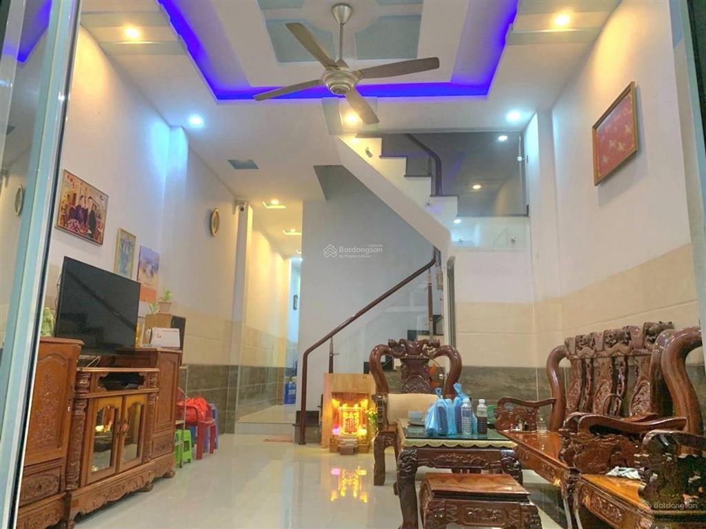 Nhà 2 tầng, hẻm trước nhà, ngay nhà thờ xuân hiệp, khu phân lô đồng bộ dân trí cao, 5,5 tỷ tl