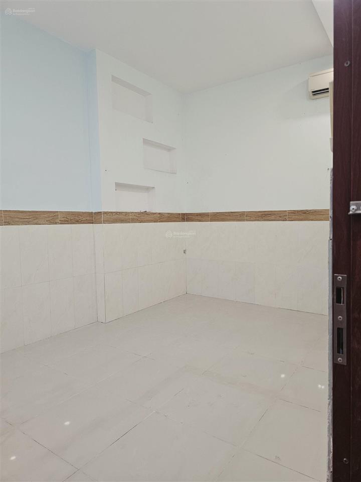 Hiệp bình chánh đối diện đại học luật 2 mặt hẻm nhà 5x20 2 tầng