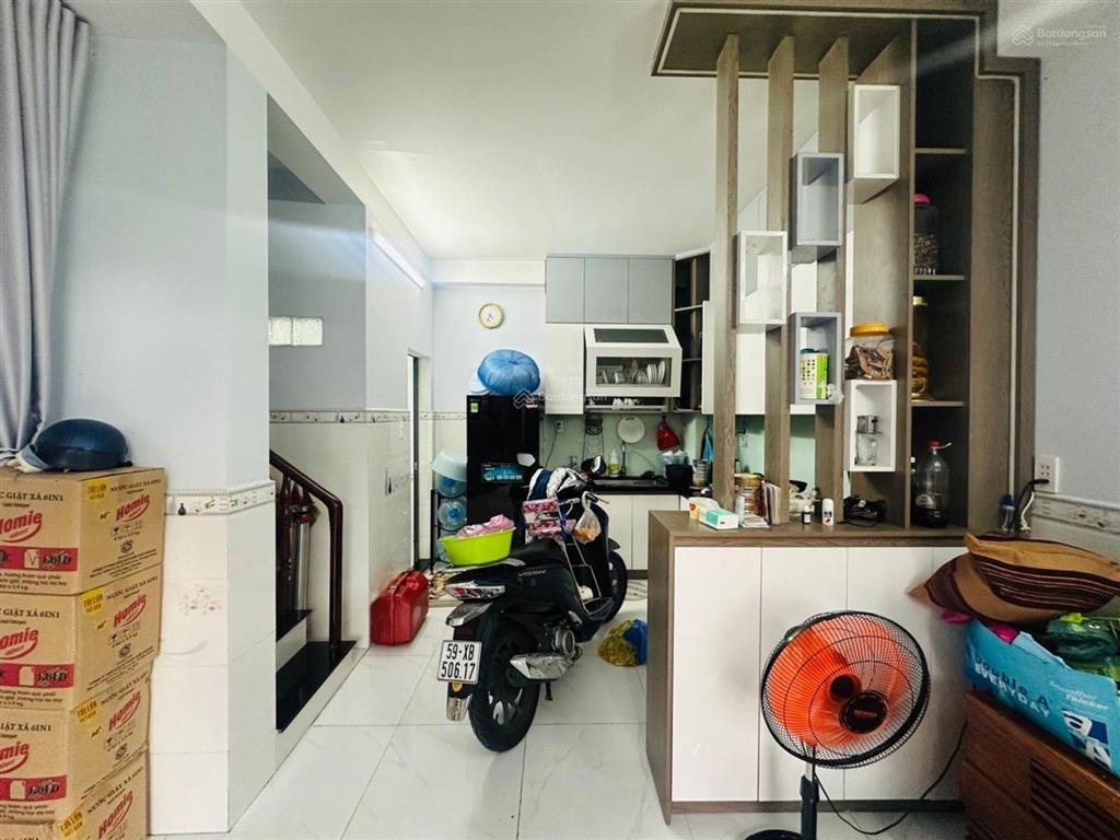 Linh chiểu, ngay vincom, lô góc thoáng 4 tầng 32,5m 4 tỷ