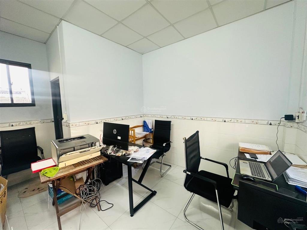 Linh chiểu, ngay vincom, lô góc thoáng 4 tầng 32,5m 4 tỷ