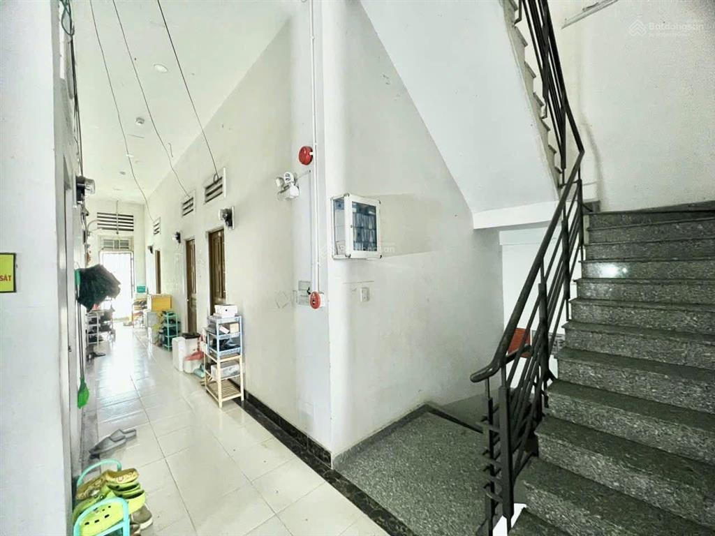 Tòa nhà chdv 5 tầng 403m quốc lộ 13 hiệp bình phước, thủ đức